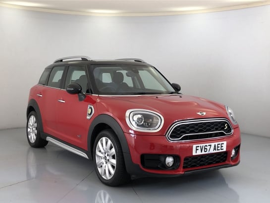 A 2017 MINI MINI COUNTRYMAN COOPER S E ALL4