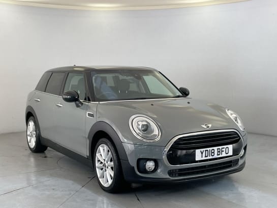 A 2018 MINI MINI CLUBMAN COOPER