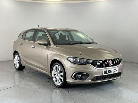 A 2016 FIAT TIPO T-JET LOUNGE