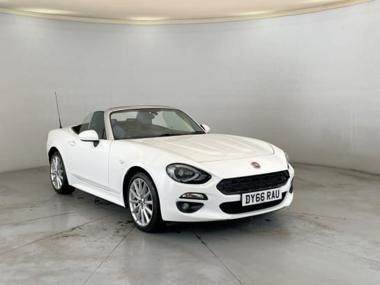 A null FIAT 124 1.4 SPIDER MULTIAIR LUSSO PLUS 2d 139 BHP - SAT NAV, LEATHER, SENSORS