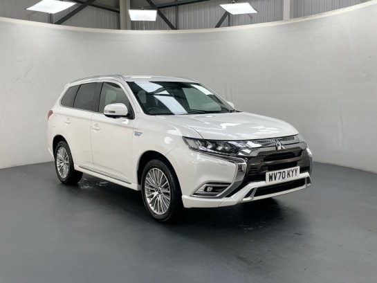 A null MITSUBISHI OUTLANDER 2.4 PHEV EXCEED 5d AUTO 222 BHP - SAT NAV, LEATHER, PRIVACY