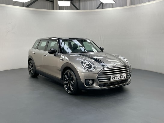 A null MINI CLUBMAN 1.5 COOPER EXCLUSIVE 5d AUTO 134 BHP PANORAMIC GLASS SUNROOF