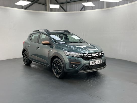 A null DACIA SANDERO STEPWAY 1.0 STEPWAY EXTREME TCE 5d 90 BHP Rear Camera, Sat Nav, Sensors