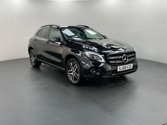 A null MERCEDES-BENZ GLA-CLASS 1.6 GLA 180 URBAN EDITION 5d 121 BHP REVERSE CAMERA + CRUISE CONTROL