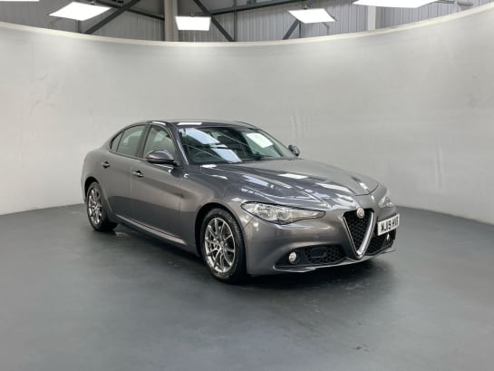 A null ALFA ROMEO GIULIA 2.0 TB SUPER 4d 198 BHP APPLE CARPLAY AND ANDROID AUTO