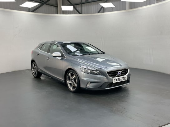 A null VOLVO V40 2.0 T2 R-DESIGN 5d 120 BHP [AIR CON. BLUETOOTH]