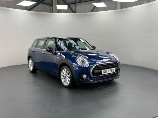 A null MINI CLUBMAN 1.5 COOPER 5d AUTO 134 BHP CHILI PACK, HEATED FRONT SEATS