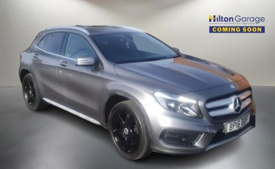 A null MERCEDES-BENZ 180 2.1 GLA200d AMG Line SUV 5dr Diesel 7G-DCT 4MATIC Euro 6 (s/s) (136 ps) REV