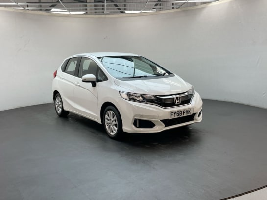 A null HONDA JAZZ 1.3 i-VTEC SE Hatchback 5dr Petrol CVT Euro 6 (s/s) (102 ps) CRUISE CONTROL