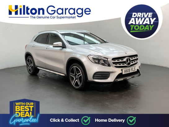 A null MERCEDES-BENZ 180 1.6 GLA200 AMG Line SUV 5dr Petrol Manual Euro 6 (s/s) (156 ps) REVERSE CAM
