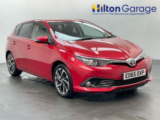 A null TOYOTA AURIS 1.2 VVT-i Design Hatchback 5dr Petrol Manual Euro 6 (s/s) (116 ps) - Parkin
