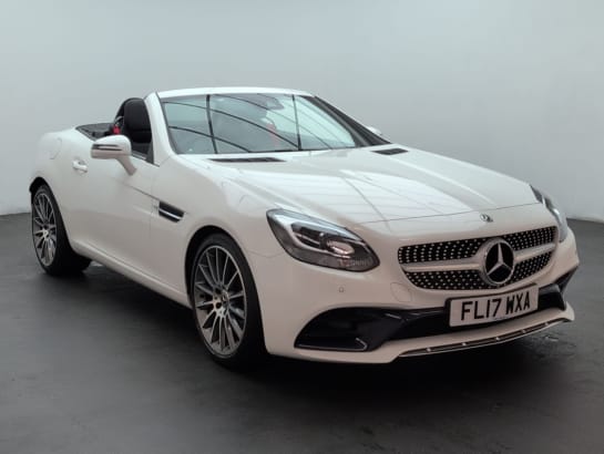 A null MERCEDES-BENZ SLC 2.0 SLC200 AMG Line Convertible 2dr Petrol Manual Euro 6 (s/s) (184 ps) NAV