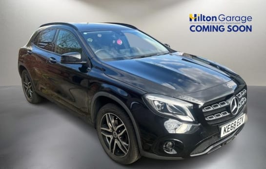 A null MERCEDES-BENZ 180 1.6 GLA180 Urban Edition SUV 5dr Petrol 7G-DCT Euro 6 (s/s) (122 ps) 18" AL