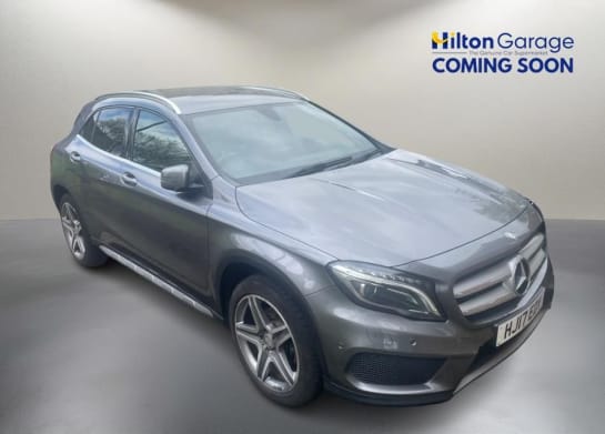 A null MERCEDES-BENZ 180 2.1 GLA220d AMG Line (Premium) SUV 5dr Diesel 7G-DCT 4MATIC Euro 6 (s/s) (1