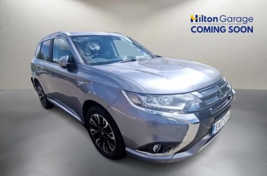 A null MITSUBISHI OUTLANDER 2.0h 12kWh 4hs SUV 5dr Petrol Plug-in Hybrid CVT 4WD Euro 6 (s/s) (200 ps)