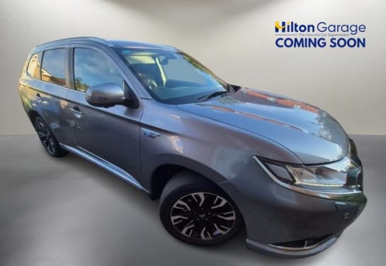 A null MITSUBISHI OUTLANDER 2.0h 12kWh 4hs SUV 5dr Petrol Plug-in Hybrid CVT 4WD Euro 6 (s/s) (200 ps)