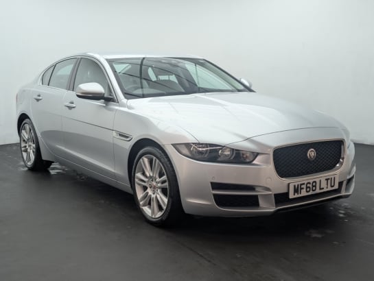 A null JAGUAR XE 2.0i GPF Prestige Saloon 4dr Petrol Auto Euro 6 (s/s) (250 ps) - ALLOY, CLI