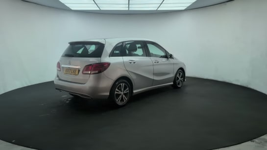 A null MERCEDES-BENZ B CLASS 1.5 B180d SE MPV 5dr Diesel 7G-DCT Euro 6 (s/s) (109 ps) - ALLOY, CRUISE, A