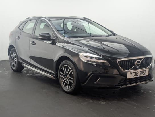 A null VOLVO V40 CROSS COUNTRY 1.5 T3 Nav Plus Hatchback 5dr Petrol Auto Euro 6 (s/s) (152 ps) BLUETOOTH+R