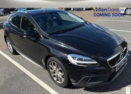 A null VOLVO V40 CROSS COUNTRY 1.5 T3 Pro Hatchback 5dr Petrol Auto Euro 6 (s/s) (152 ps) BLUETOOTH+NAVIGA