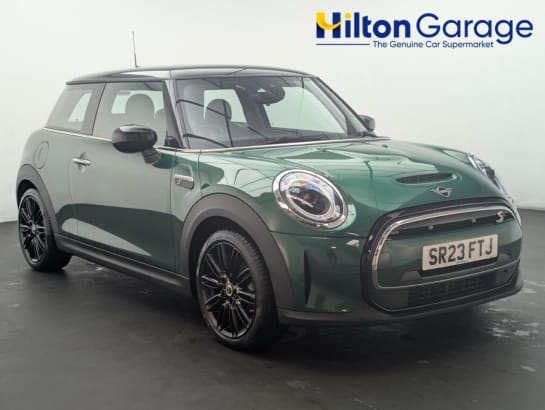 A 2023 MINI ELECTRIC HATCH Cooper SE 32.6kWh Level 2 Hatchback 3dr Electric Auto (184 ps) REAR VIEW CA