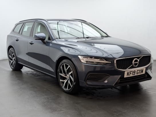 A 2019 VOLVO V60 2.0 T4 Momentum Plus Estate 5dr Petrol Auto Euro 6 (s/s) (190 ps) - CRUISE