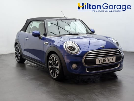 A 2019 MINI CONVERTIBLE 1.5 Cooper Exclusive Convertible 2dr Petrol Steptronic Euro 6 (s/s) (136 ps