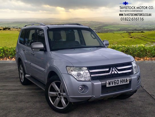 A null MITSUBISHI SHOGUN 3.2 DI-DC Diamond SUV 5dr Diesel Auto 4WD Euro 5 LWB (197 ps) GREAT VALUE +