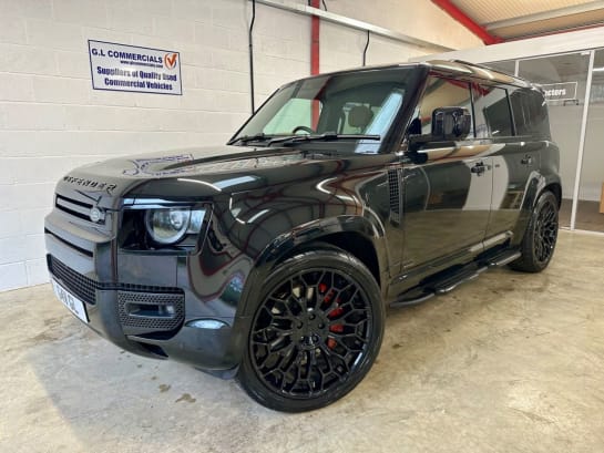 A 2023 LAND ROVER DEFENDER X-DYNAMIC SE