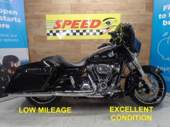 A null HARLEY-DAVIDSON FLHXS STREET GLIDE SP 186 Flhxs Street Glide SP 186