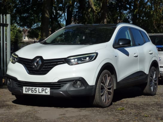 A 2015 RENAULT KADJAR 1.5 dCi Signature Nav SUV 5dr Diesel Manual Euro 6 (s/s) (110 ps)