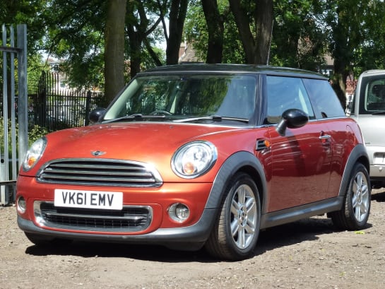 A null MINI HATCH COOPER 1.6 Cooper 3dr Auto
