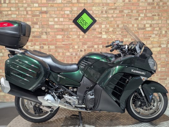 A null KAWASAKI GTR1400 2011. GEN 2. FSH INCL VALVES. 24K. KTRC. JUST SERVICED
