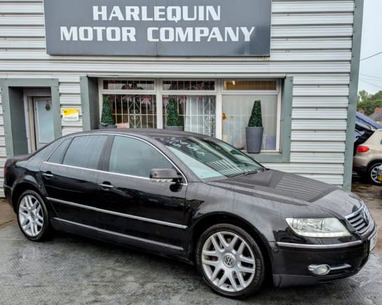 A null VOLKSWAGEN PHAETON 3.0 V6 TDI 4MOTION 4d 240 BHP FULL SERVICE HISTORY LEATHER NAV