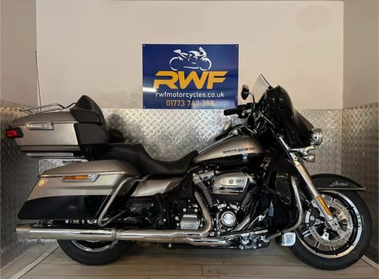 A null HARLEY-DAVIDSON TOURING FLHTKL Ultra Limited Low Tourer www.sellingyourbike.co.uk