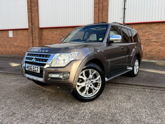 A null MITSUBISHI SHOGUN 3.2 DI-DC SG5 SUV 5dr Diesel Auto 4WD Euro 6 LWB (187 ps) ULEZ, SATNAV, 7 S