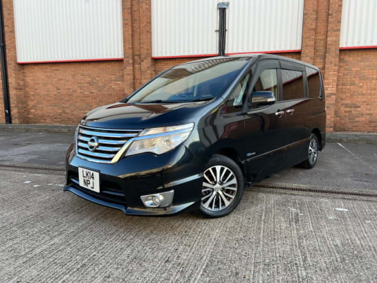 A null NISSAN SERENA 2.0 PURE DRIVE S-HYBRID PETROL AUTO 8 SEATS