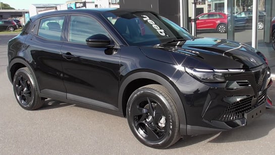 A null ALFA ROMEO JUNIOR IBRIDA Hybrid 136