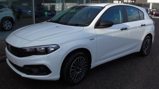 A null FIAT TIPO 1.0 5 Dr