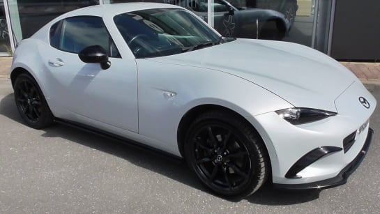 A null MAZDA MX-5 RF SE-L Nav Plus 2-Door