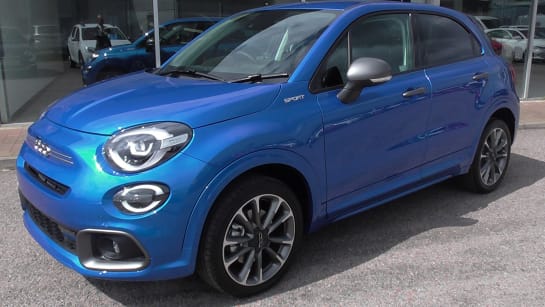 A null FIAT 500X Sport Hybrid Auto