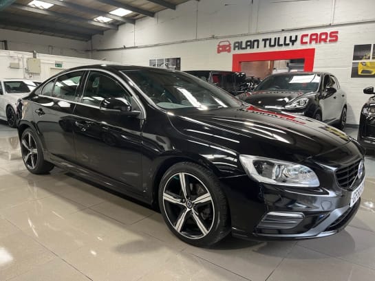 A null VOLVO S60 2.0 D4 R-DESIGN LUX NAV 4d 188 BHP