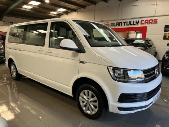 A null VOLKSWAGEN TRANSPORTER SHUTTLE 2.0 TDI BlueMotion Tech SE Minibus Double Cab 5dr Diesel Manual FWD LWB Eur