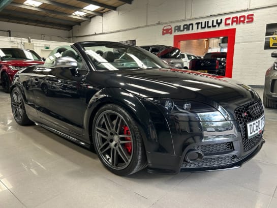 A null AUDI TTS 2.0 TFSI Black Edition Roadster 2dr Petrol S Tronic quattro Euro 5 (272 ps)