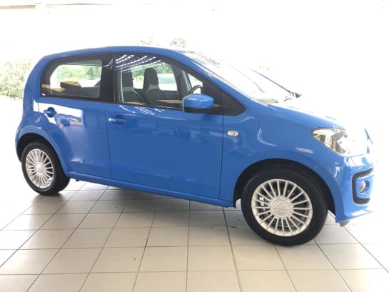 A 2016 VOLKSWAGEN UP HIGH UP
