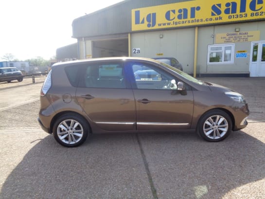 A 2013 RENAULT SCENIC DYNAMIQUE TOMTOM LUXE ENERGY DCI S/S