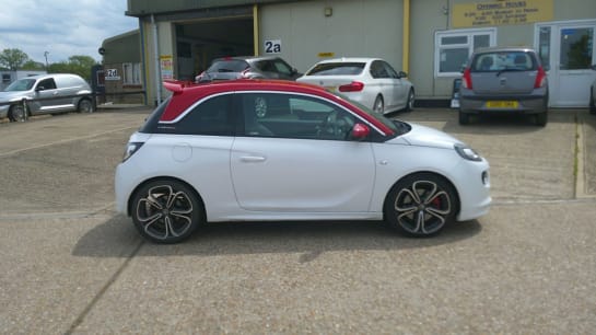 A null VAUXHALL ADAM 1.4 S S/S 3d 148 BHP