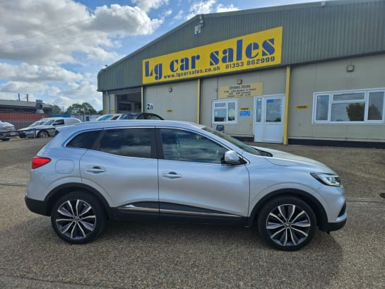 A null RENAULT KADJAR 1.3 ICONIC TCE EDC 5d 139 BHP