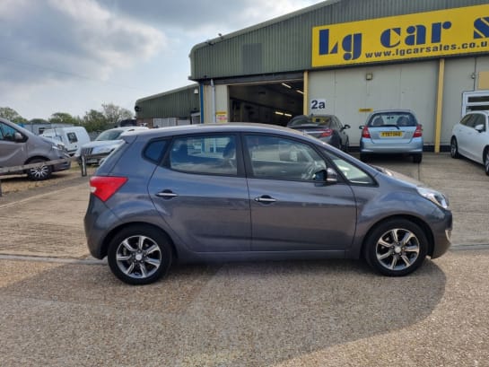 A null HYUNDAI IX20 1.4 SE NAV BLUE DRIVE 5d 89 BHP