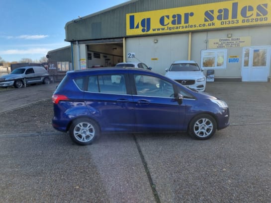 A null FORD B-MAX 1.4 Zetec MPV 5dr Petrol Manual Euro 5 (90 ps)